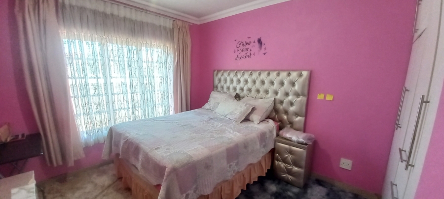 3 Bedroom Property for Sale in Mahlasedi Park Limpopo