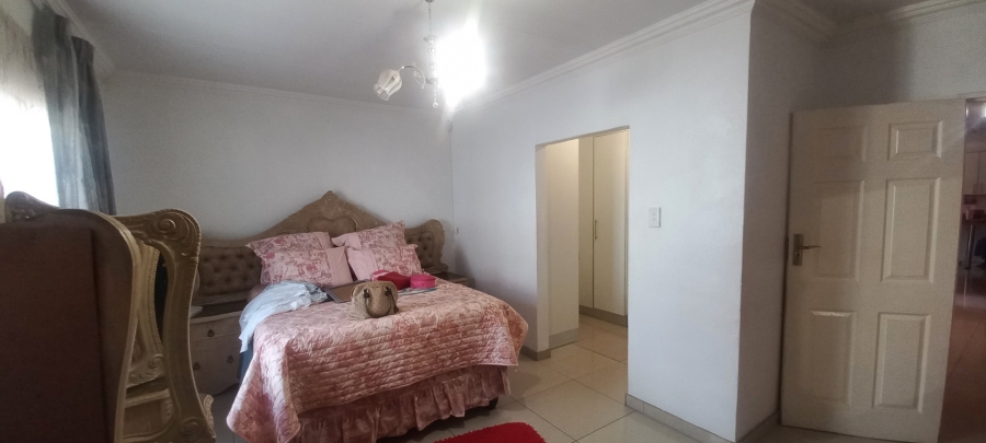 3 Bedroom Property for Sale in Mahlasedi Park Limpopo