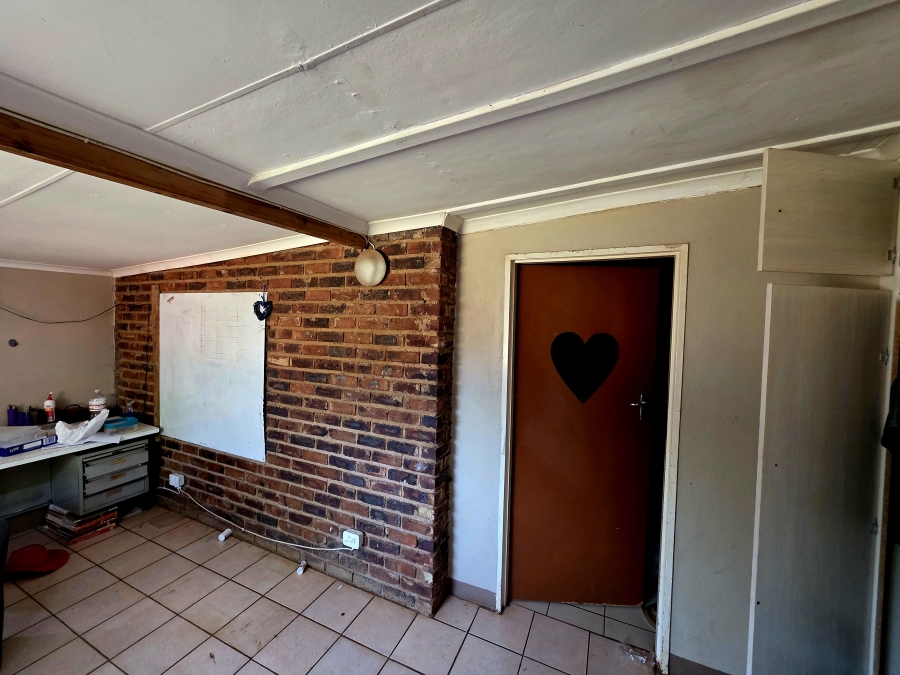 3 Bedroom Property for Sale in Mookgopong Limpopo