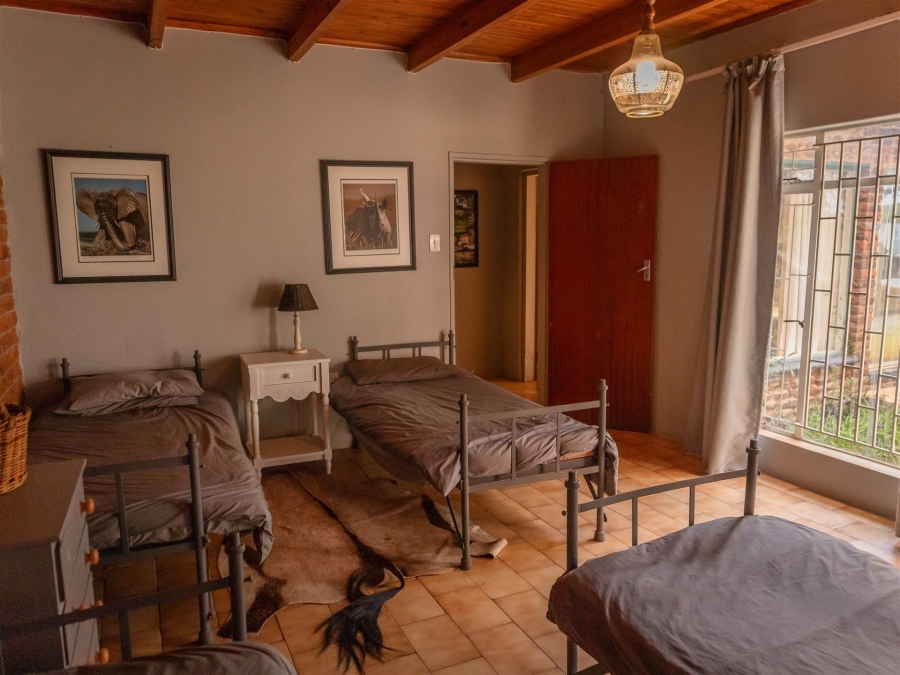 5 Bedroom Property for Sale in Ndlovumzi Limpopo