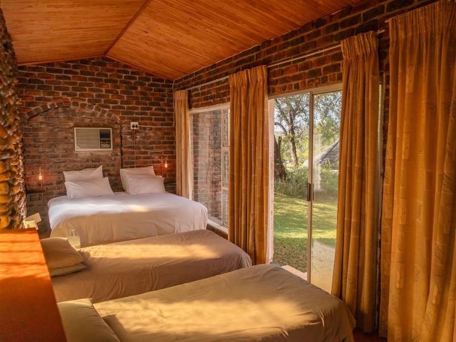 5 Bedroom Property for Sale in Ndlovumzi Limpopo