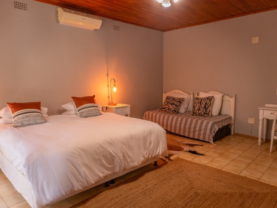 5 Bedroom Property for Sale in Ndlovumzi Limpopo