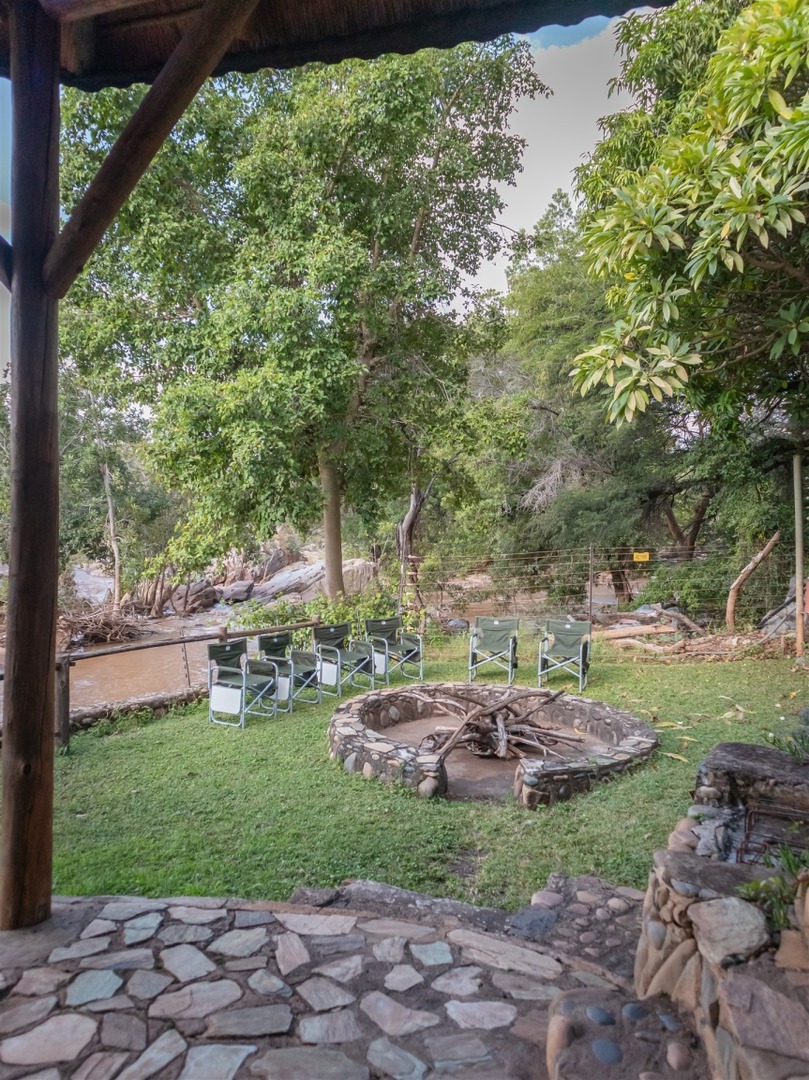 5 Bedroom Property for Sale in Ndlovumzi Limpopo