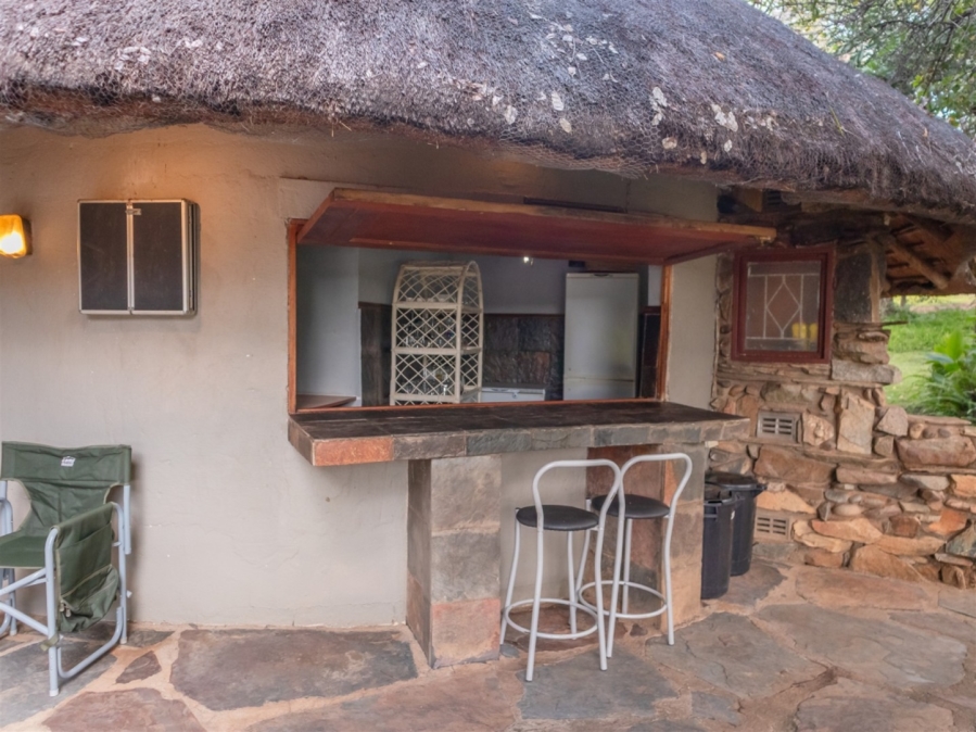 5 Bedroom Property for Sale in Ndlovumzi Limpopo