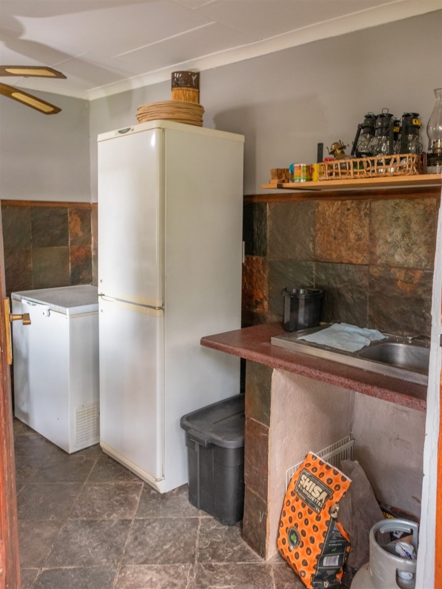 5 Bedroom Property for Sale in Ndlovumzi Limpopo