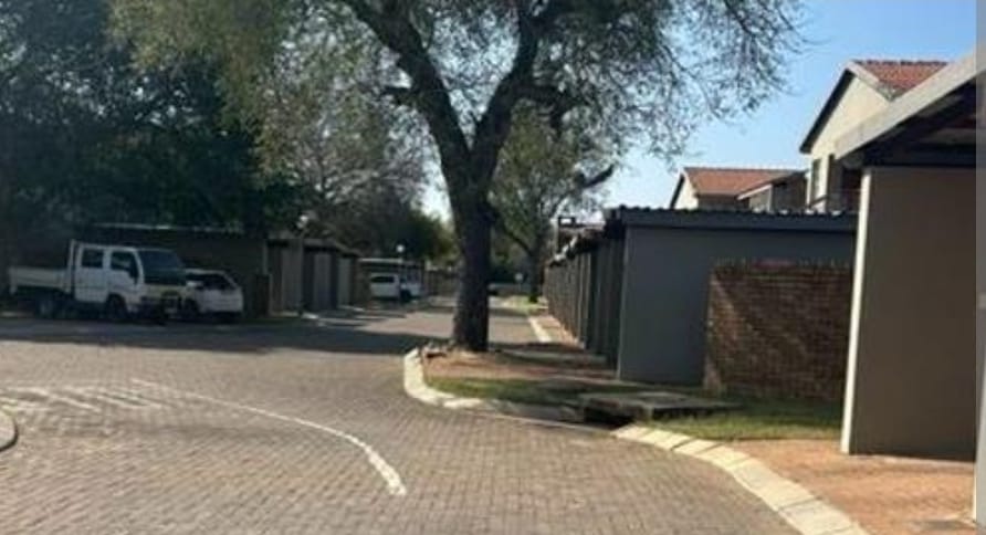 2 Bedroom Property for Sale in Onverwacht Limpopo
