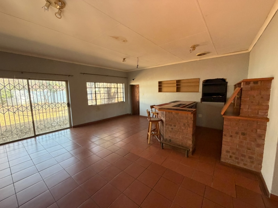 3 Bedroom Property for Sale in Hospitaalpark Limpopo