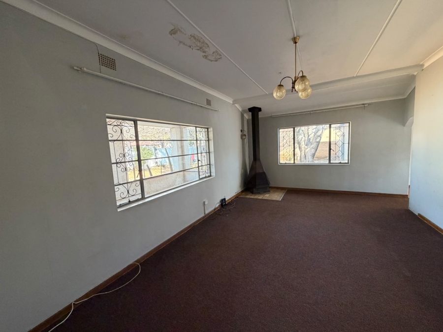 3 Bedroom Property for Sale in Hospitaalpark Limpopo