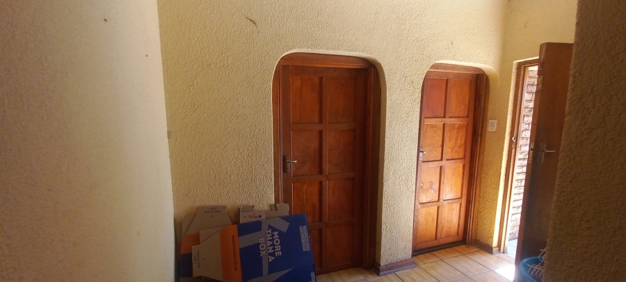 10 Bedroom Property for Sale in Penina Park Limpopo