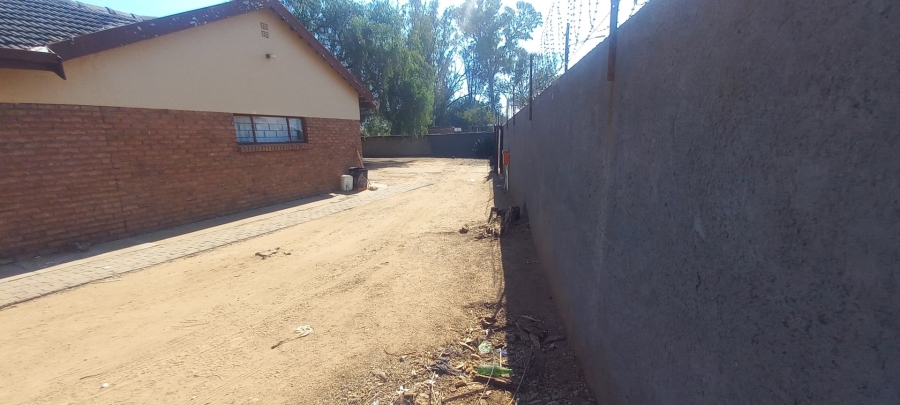 10 Bedroom Property for Sale in Penina Park Limpopo