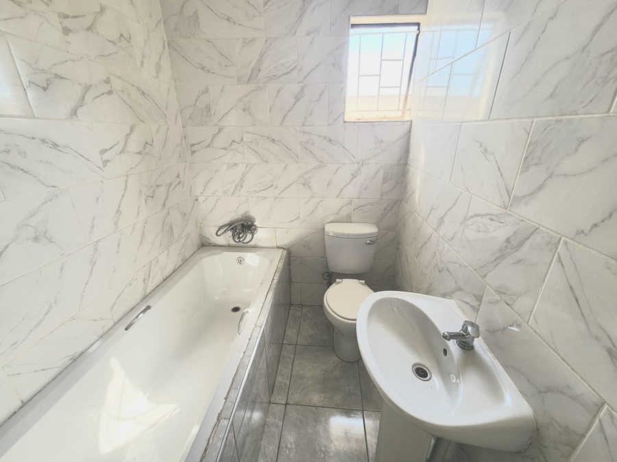 6 Bedroom Property for Sale in Northam Limpopo