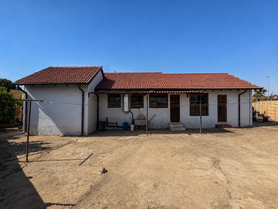 To Let 3 Bedroom Property for Rent in Seshego D Limpopo