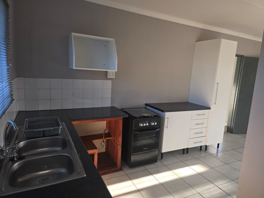 To Let 1 Bedroom Property for Rent in Hoedspruit Limpopo