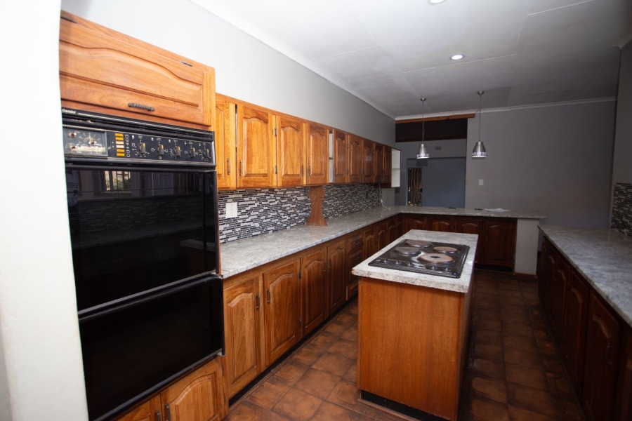 To Let 4 Bedroom Property for Rent in Chroompark Limpopo