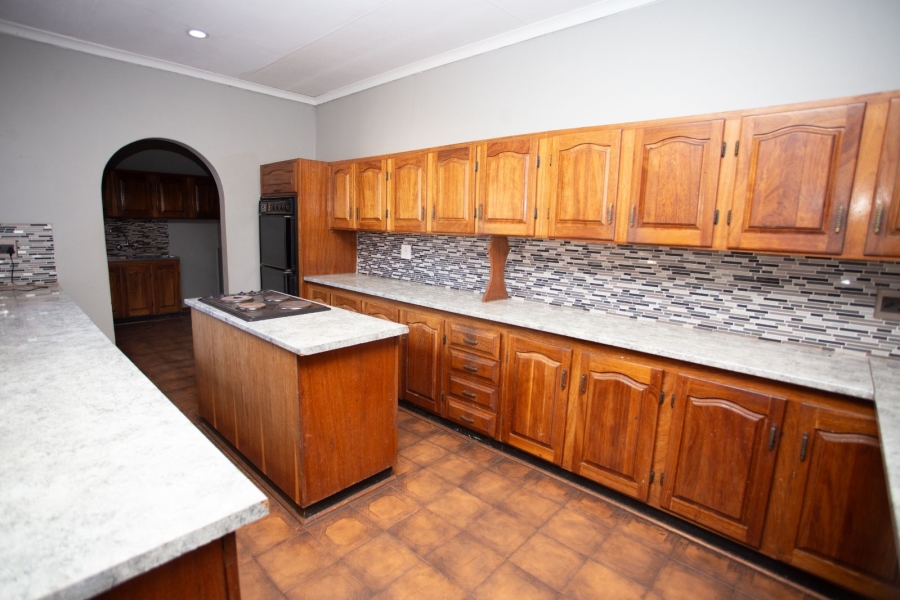 To Let 4 Bedroom Property for Rent in Chroompark Limpopo