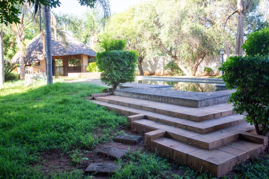 To Let 4 Bedroom Property for Rent in Chroompark Limpopo