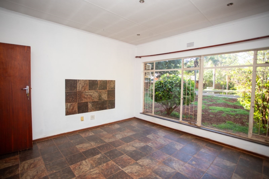 To Let 4 Bedroom Property for Rent in Chroompark Limpopo