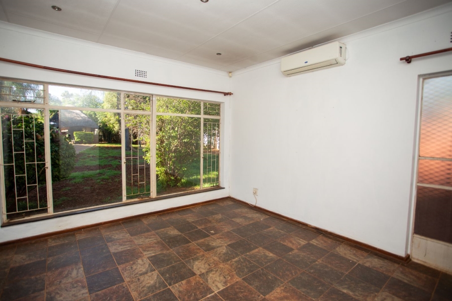 To Let 4 Bedroom Property for Rent in Chroompark Limpopo