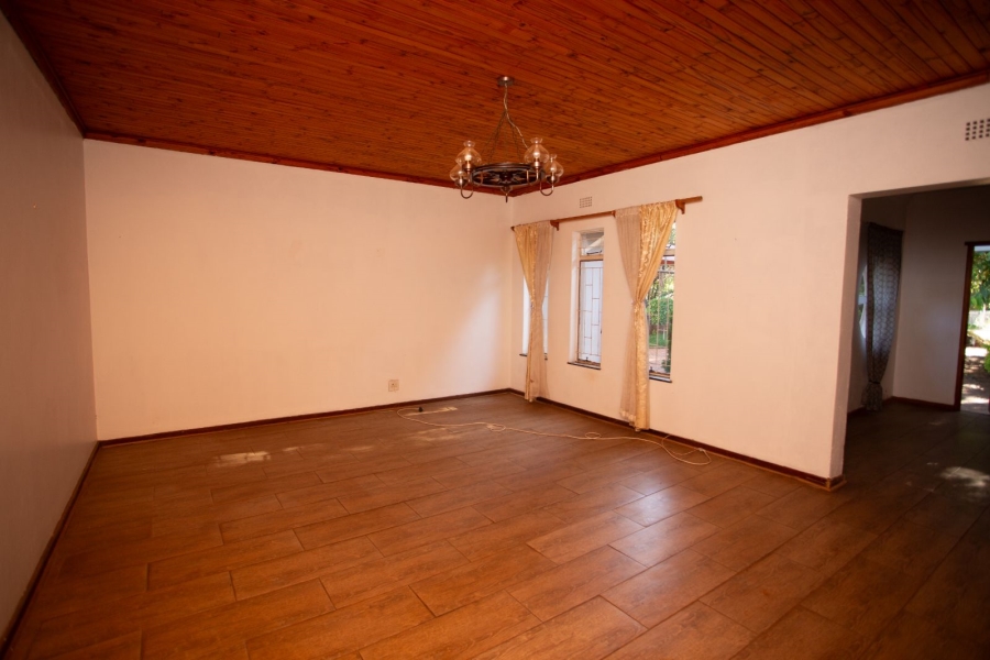 To Let 4 Bedroom Property for Rent in Chroompark Limpopo