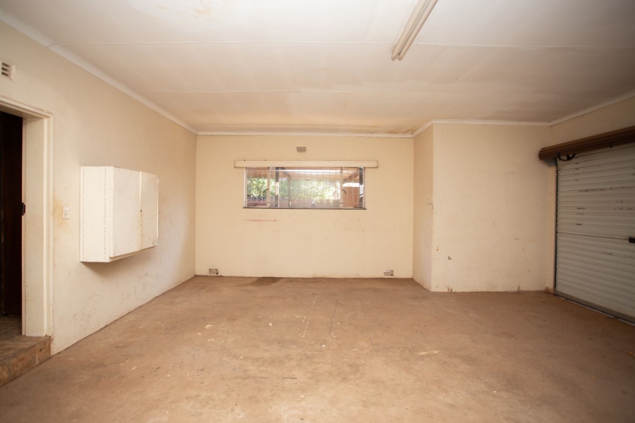 To Let 4 Bedroom Property for Rent in Chroompark Limpopo