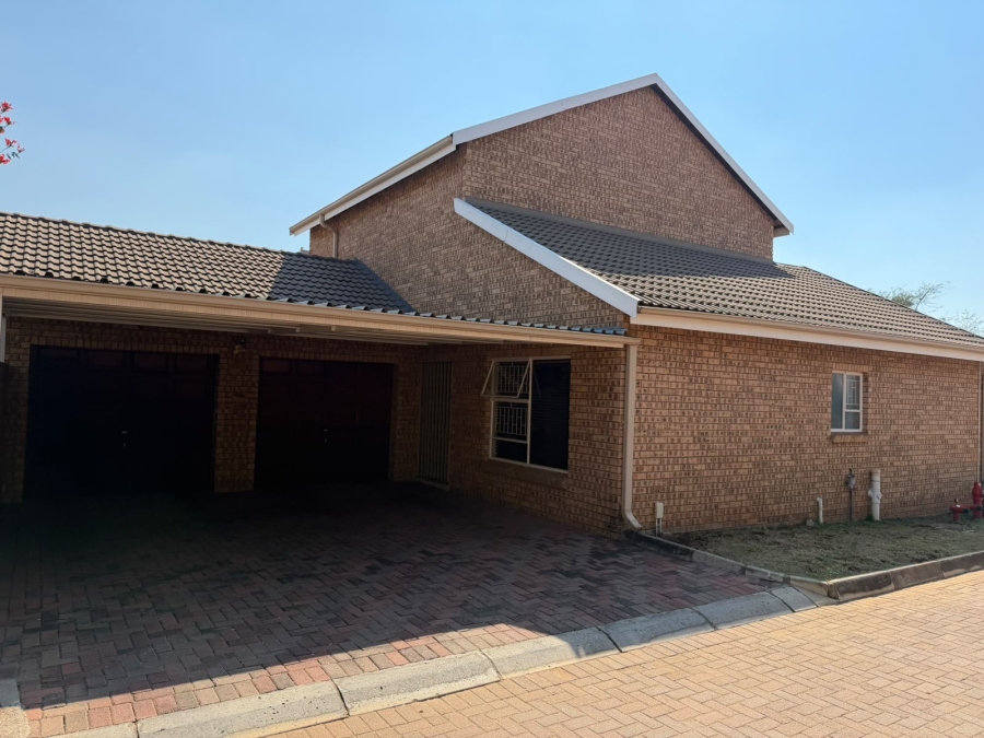 3 Bedroom Property for Sale in Bendor Limpopo