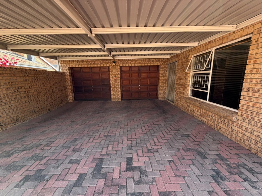 3 Bedroom Property for Sale in Bendor Limpopo