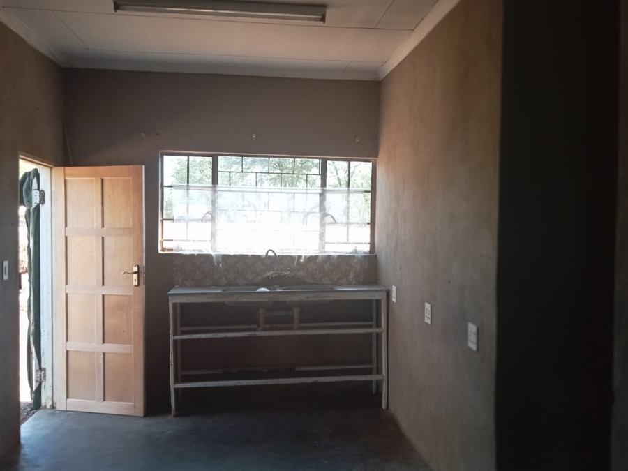 5 Bedroom Property for Sale in Musina Limpopo