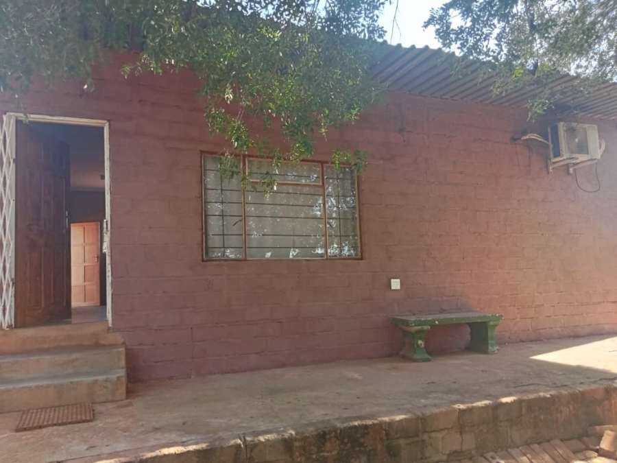 5 Bedroom Property for Sale in Musina Limpopo