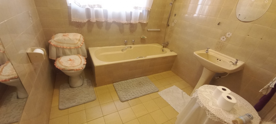 4 Bedroom Property for Sale in Flora Park Limpopo