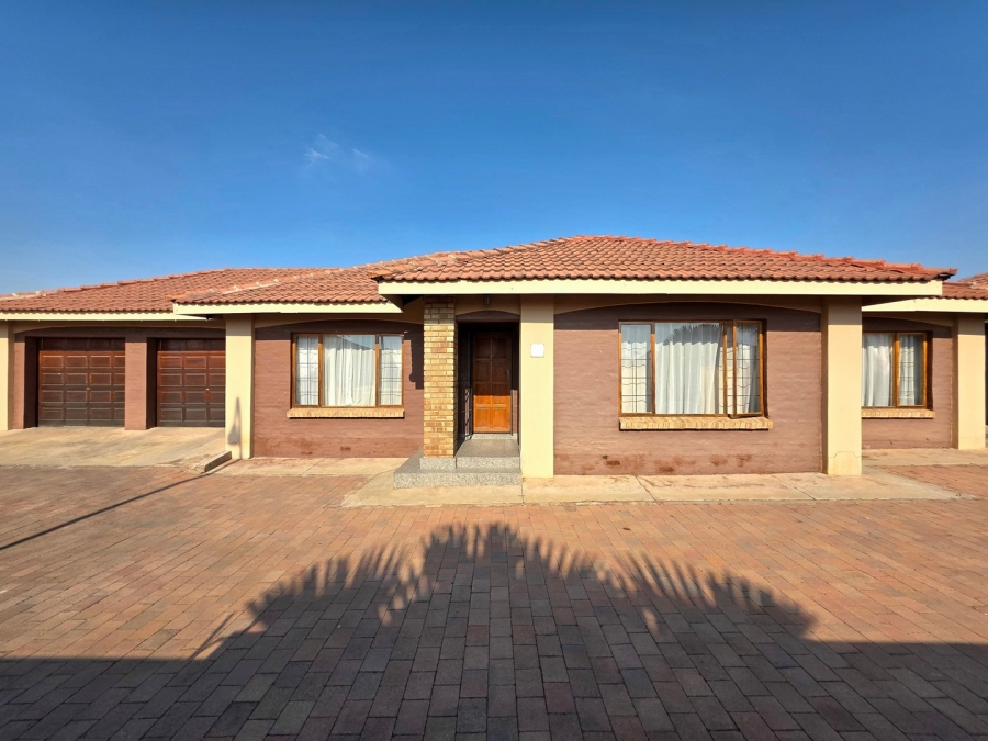 3 Bedroom Property for Sale in Bendor Limpopo