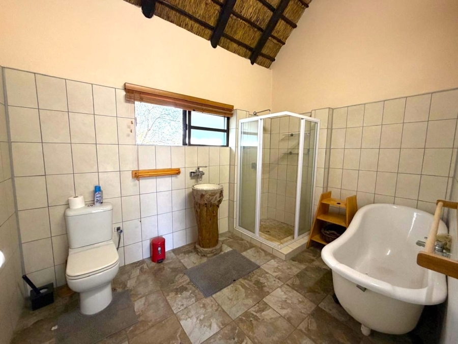 4 Bedroom Property for Sale in Ndlovumzi Limpopo