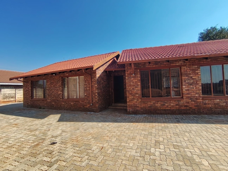 19 Bedroom Property for Sale in Northam Limpopo