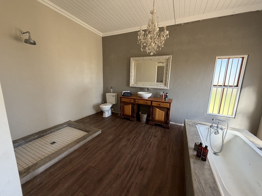 5 Bedroom Property for Sale in Dendron Limpopo
