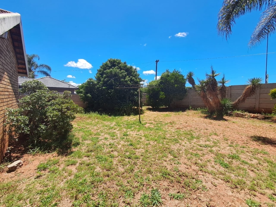 To Let 2 Bedroom Property for Rent in Bendor Limpopo