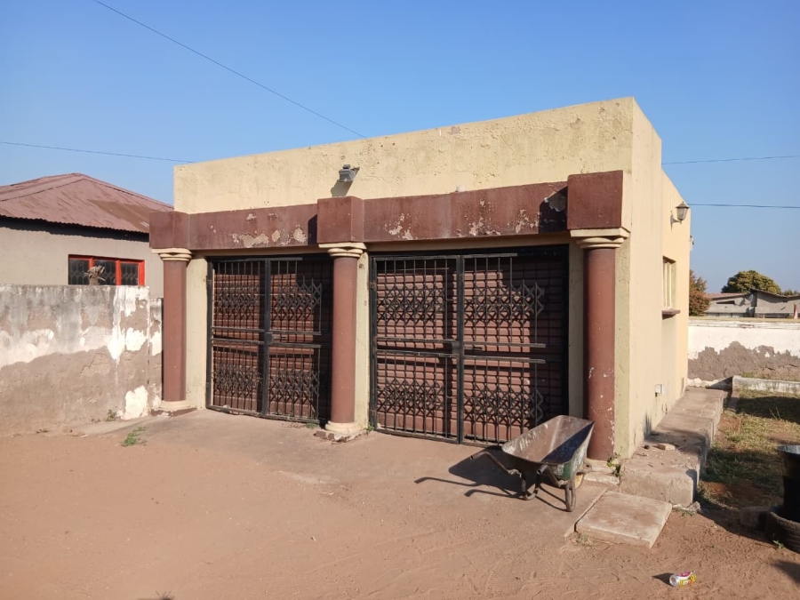 3 Bedroom Property for Sale in Namakgale Limpopo