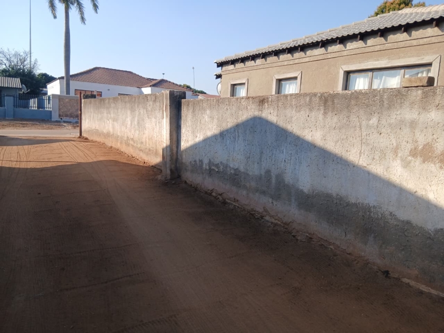 3 Bedroom Property for Sale in Namakgale Limpopo
