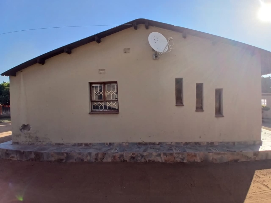 3 Bedroom Property for Sale in Namakgale Limpopo