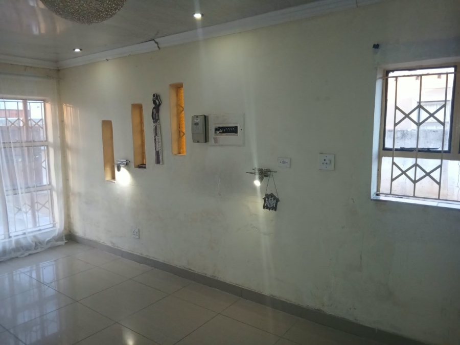 3 Bedroom Property for Sale in Namakgale Limpopo