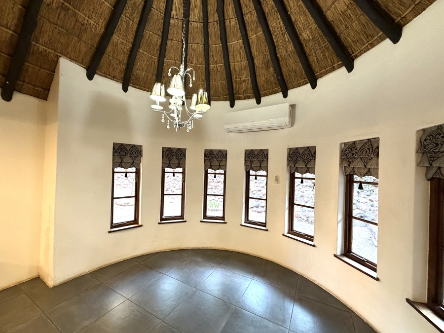 5 Bedroom Property for Sale in Louis Trichardt Limpopo