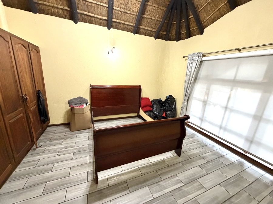 5 Bedroom Property for Sale in Louis Trichardt Limpopo