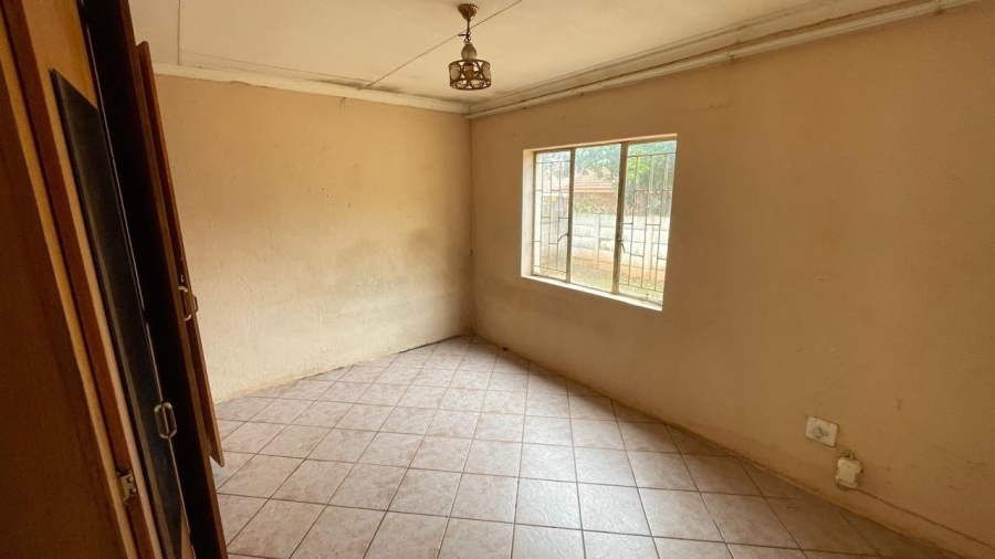 4 Bedroom Property for Sale in Flora Park Limpopo