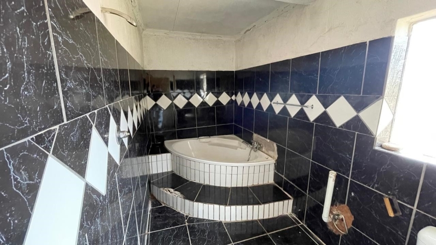 4 Bedroom Property for Sale in Flora Park Limpopo