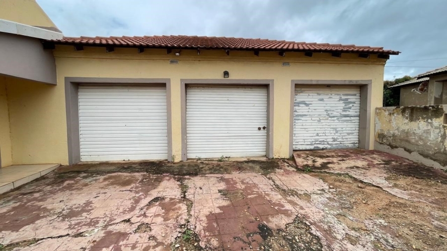 4 Bedroom Property for Sale in Flora Park Limpopo