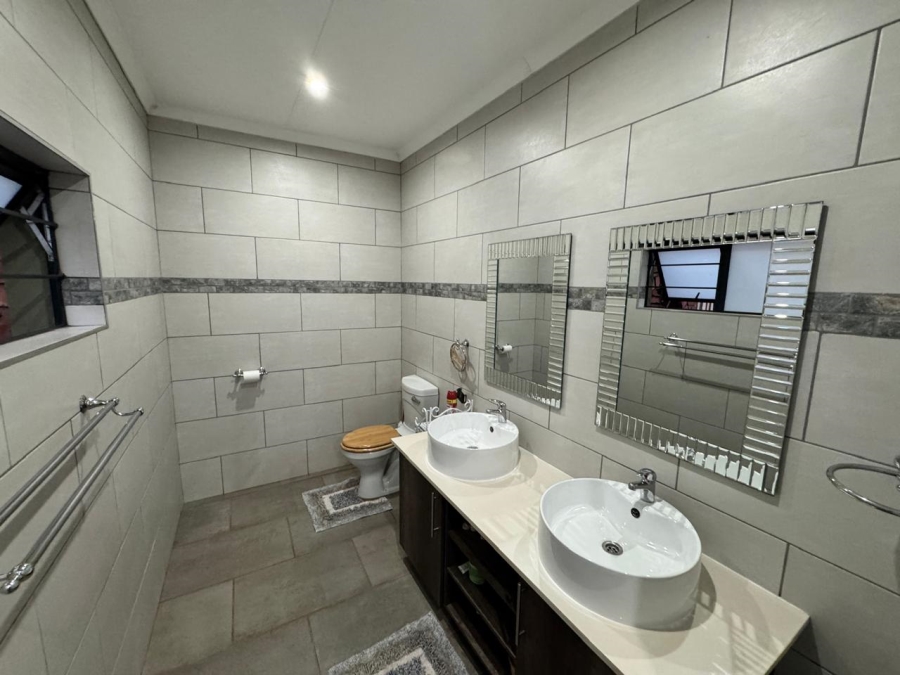 4 Bedroom Property for Sale in Chroompark Limpopo