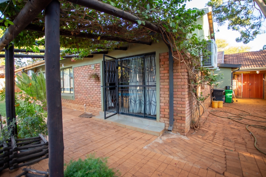 4 Bedroom Property for Sale in Chroompark Limpopo