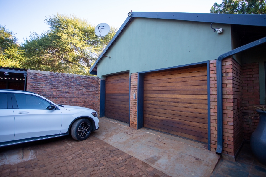4 Bedroom Property for Sale in Chroompark Limpopo