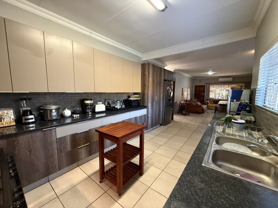 3 Bedroom Property for Sale in Chroompark Limpopo