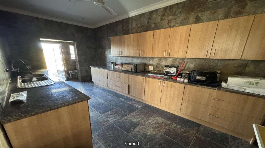 4 Bedroom Property for Sale in Palmietfontein Limpopo