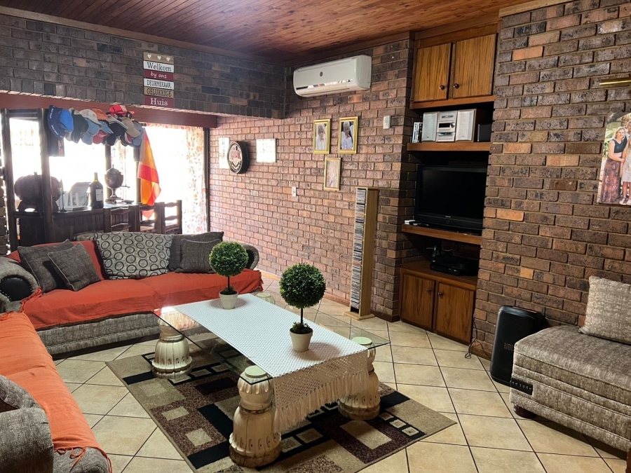 4 Bedroom Property for Sale in Chroompark Limpopo