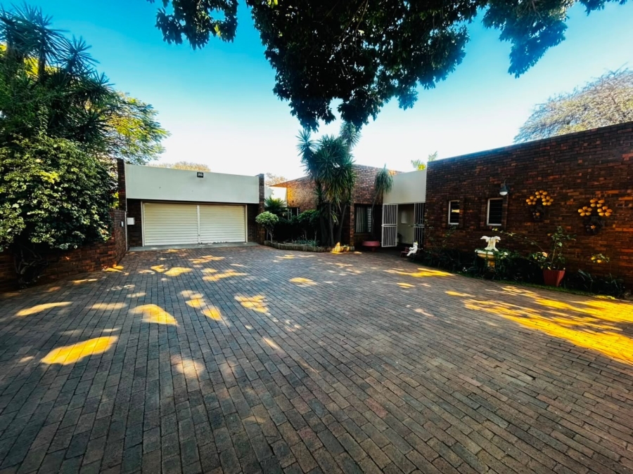 4 Bedroom Property for Sale in Chroompark Limpopo